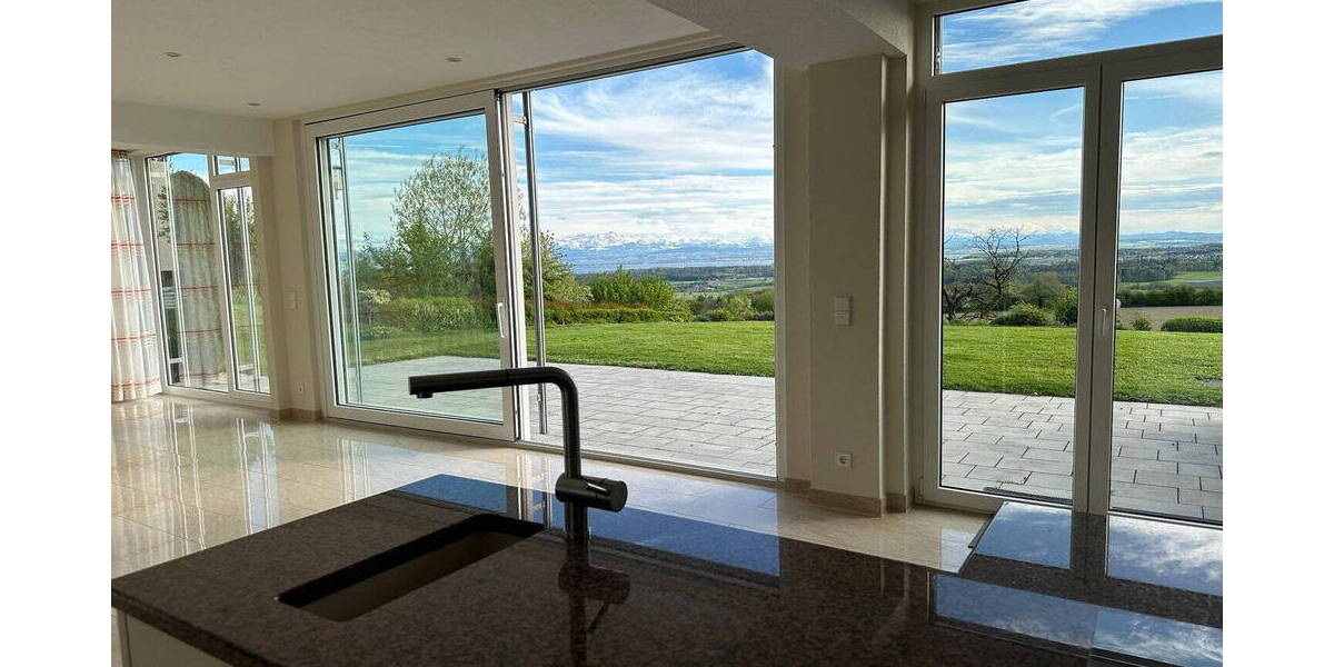 Terrassenwohnung Markdorf - 3 Zimmer, 152 m&sup2;, 2.600&euro; | Angebot:26583642