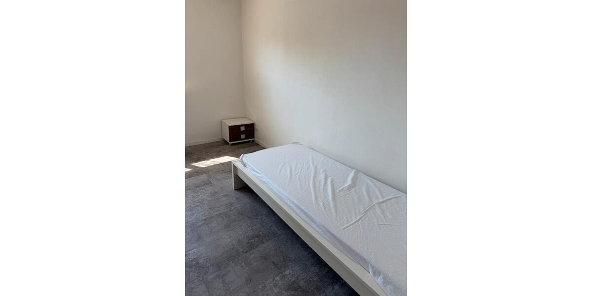 Etagenwohnung Friedrichshafen Allmannsweiler - 6 Zimmer, 160 m&sup2;, 620&euro; | Angebot:27600653