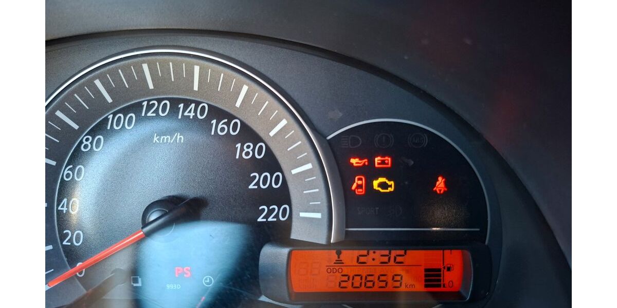 Nissan Micra 20.700 km 7.300 &euro; Langenargen 88085