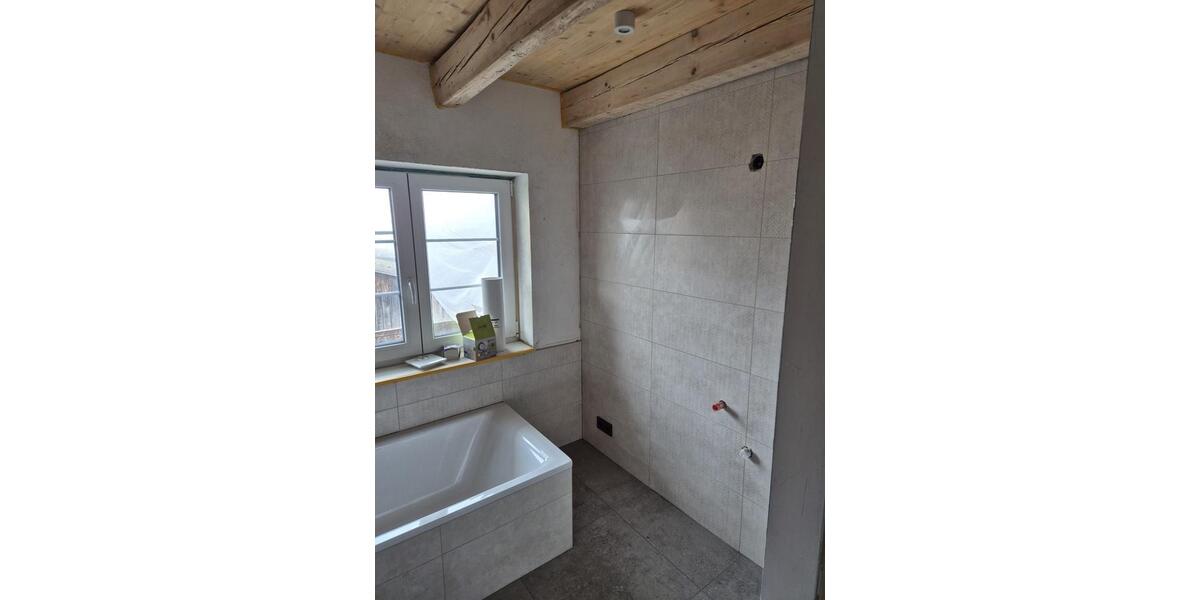 Etagenwohnung Meersburg - 3.5 Zimmer, 120 m&sup2;, 1.200&euro; | Angebot:25931283