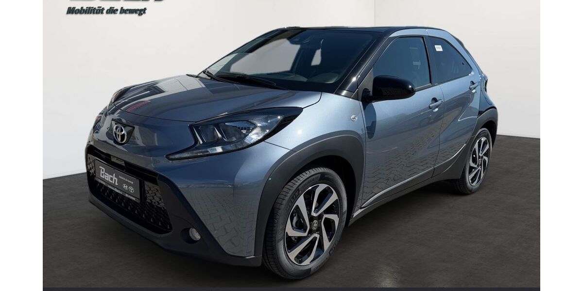 Toyota Aygo (X) 2.000 km 17.008 &euro; Friedrichshafen 88046