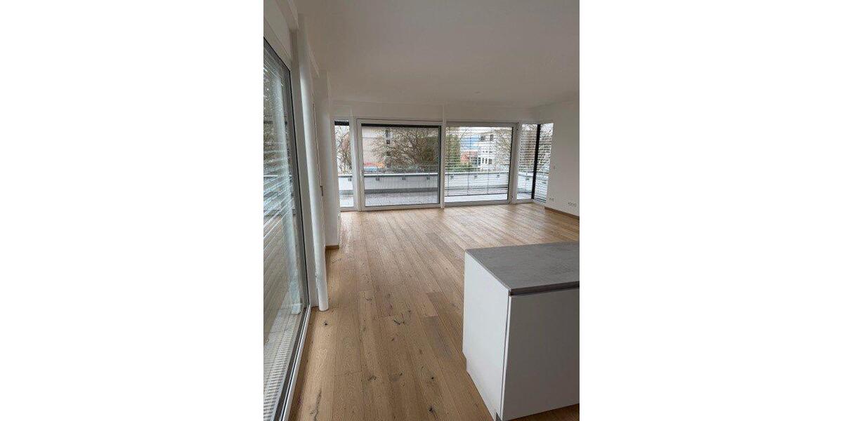 Dachgeschoßwohnung Überlingen - 3 Zimmer, 119 m&sup2;, 2.250&euro; | Angebot:26580201