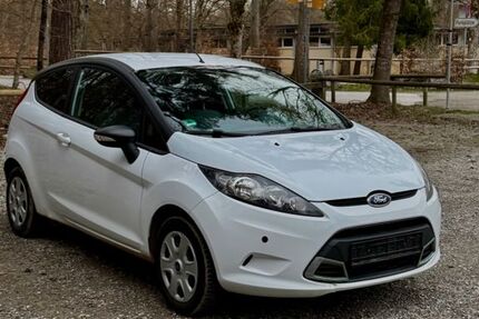 Ford Fiesta 190.000 km 2.250 &euro; Weingarten 88250