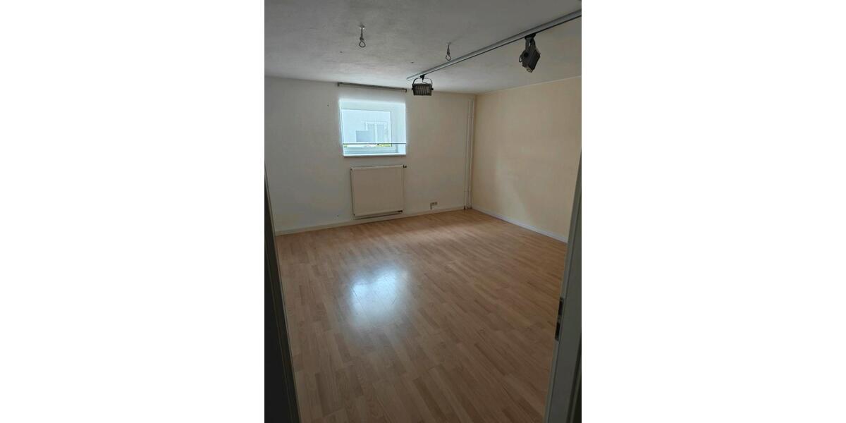 Gewerbeobjekt Friedrichshafen Allmannsweiler - 1.450&euro; | Angebot:20819869