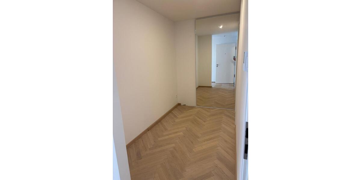 Hochparterre Überlingen - 3.5 Zimmer, 127 m&sup2;, 2.390&euro; | Angebot:25312630