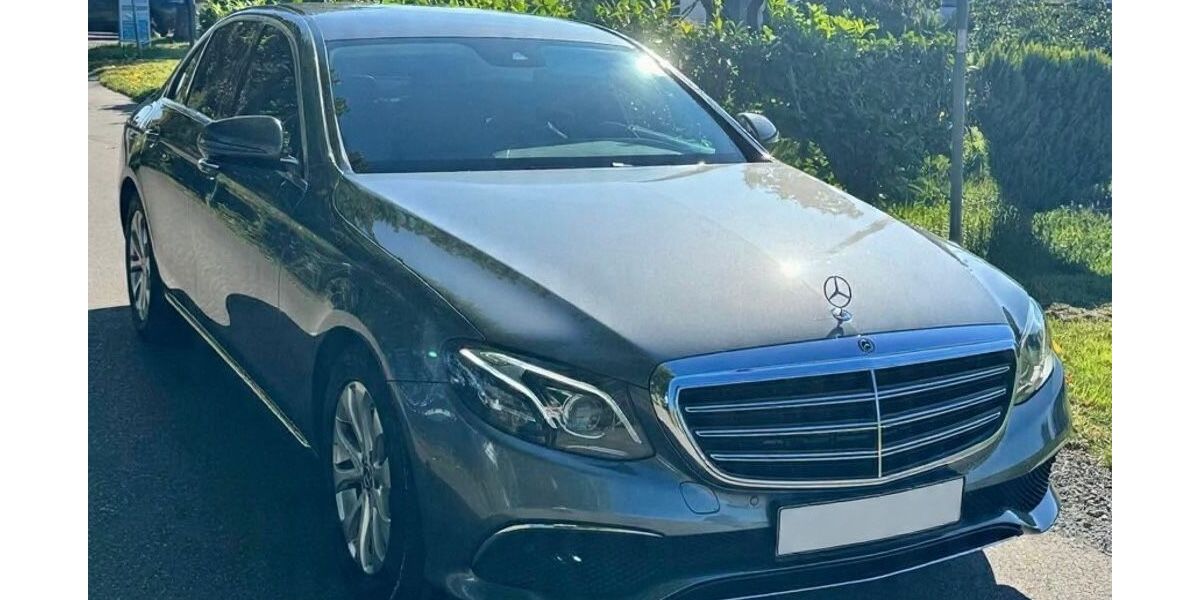 Mercedes-Benz E 220 105.000 km 26.499 &euro; Friedrichshafen 88045