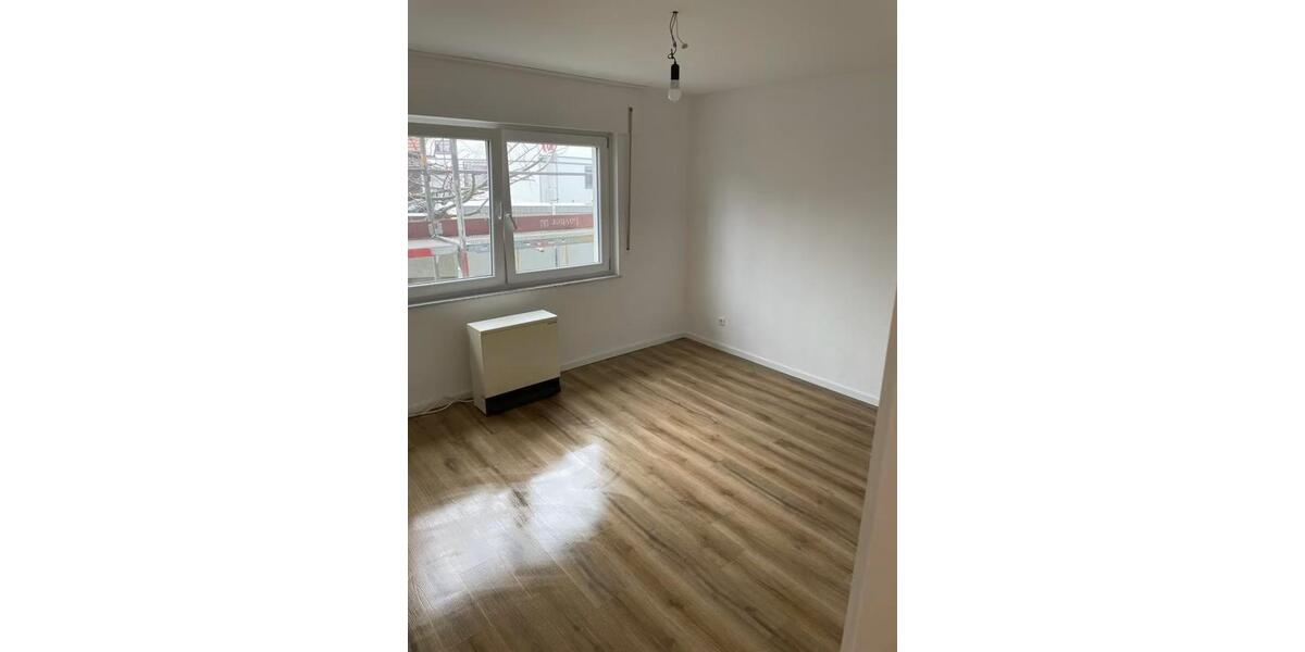 Hochparterre Stetten - 3 Zimmer, 80 m&sup2;, 1.200&euro; | Angebot:25365034