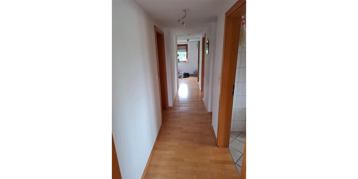 Dachgeschoßwohnung Ravensburg Galgenhalde - 2.5 Zimmer, 67 m&sup2;, 750&euro; | Angebot:25982350