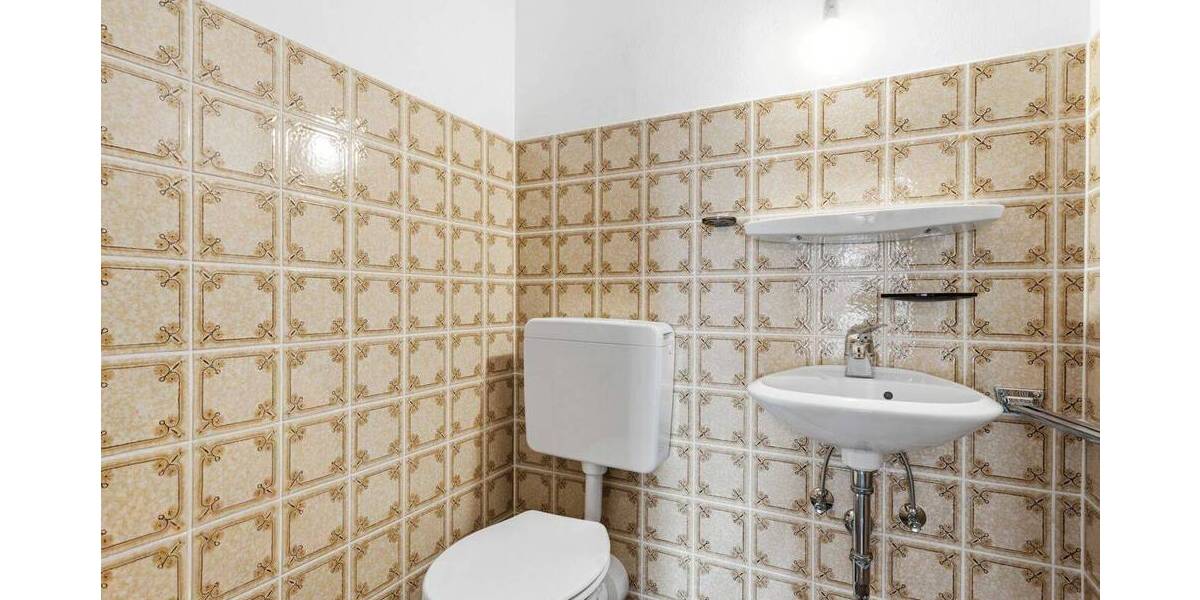 Etagenwohnung Konstanz Altstadt - 2 Zimmer, 74 m&sup2;, 365.000&euro; | Angebot:26055779