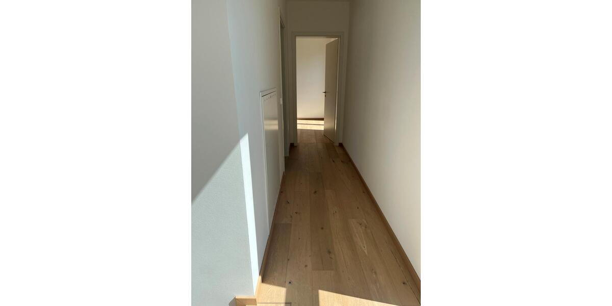 Dachgeschoßwohnung Überlingen - 3 Zimmer, 119 m&sup2;, 2.250&euro; | Angebot:26580201