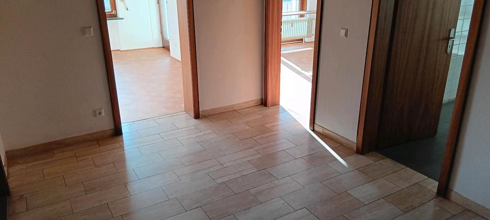 Einfamilienhaus Überlingen - 6 Zimmer, 215 m&sup2;, 2.800&euro; | Angebot:25968331