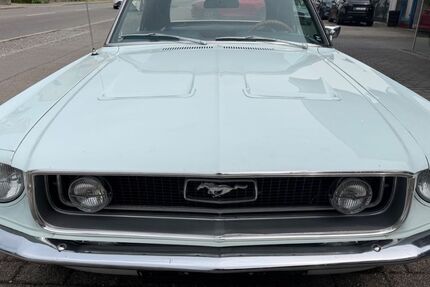 Ford Mustang 123.000 km 31.990 &euro; Meckenbeuren 88074