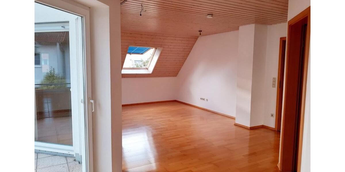 Etagenwohnung Tettnang - 2.5 Zimmer, 68 m&sup2;, 990&euro; | Angebot:26679248