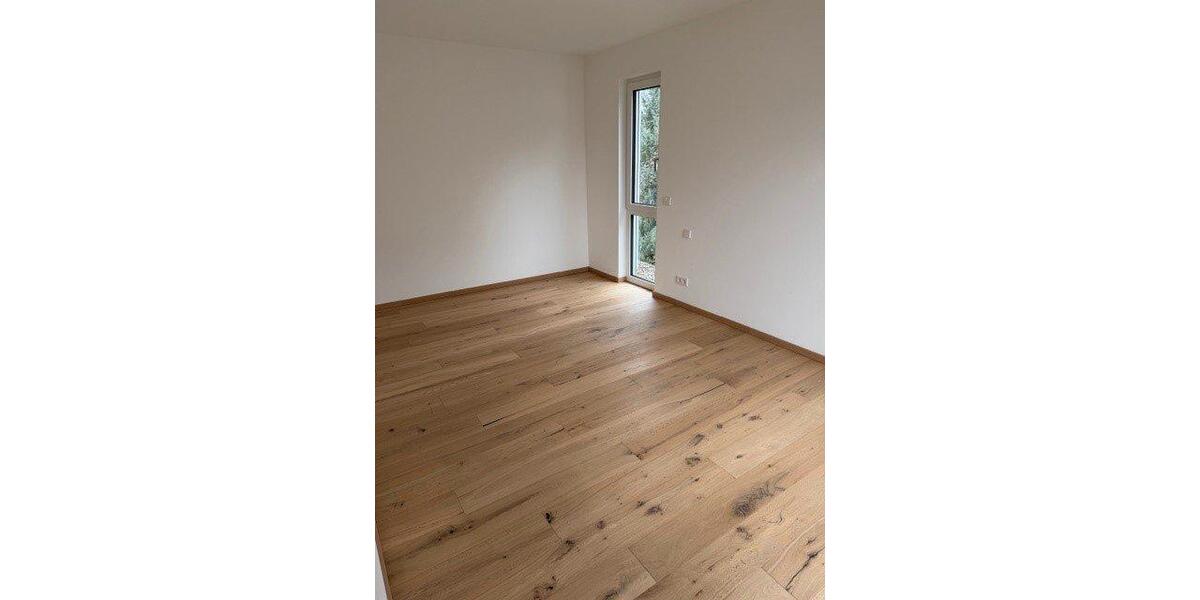 Dachgeschoßwohnung Überlingen - 3 Zimmer, 119 m&sup2;, 2.250&euro; | Angebot:26580201