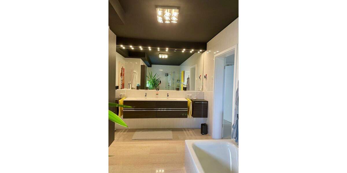 Doppelhaushälfte Tettnang - 6 Zimmer, 224 m&sup2;, 1.195.000&euro; | Angebot:25657310