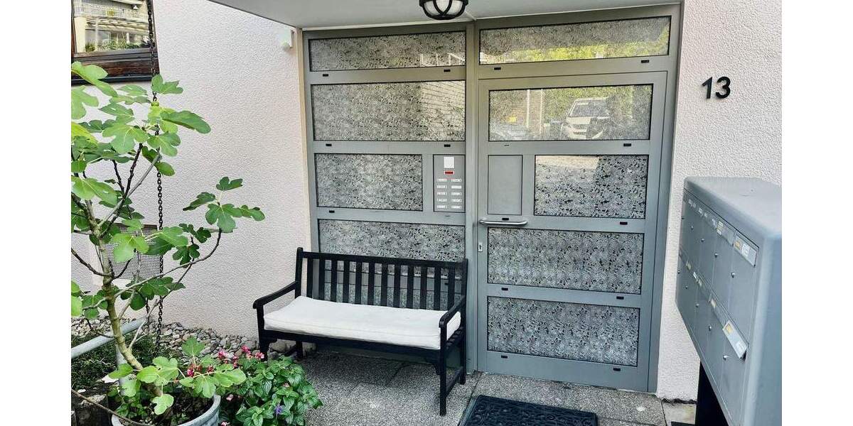 Etagenwohnung Meersburg - 2 Zimmer, 64 m&sup2;, 295.000&euro; | Angebot:25695280