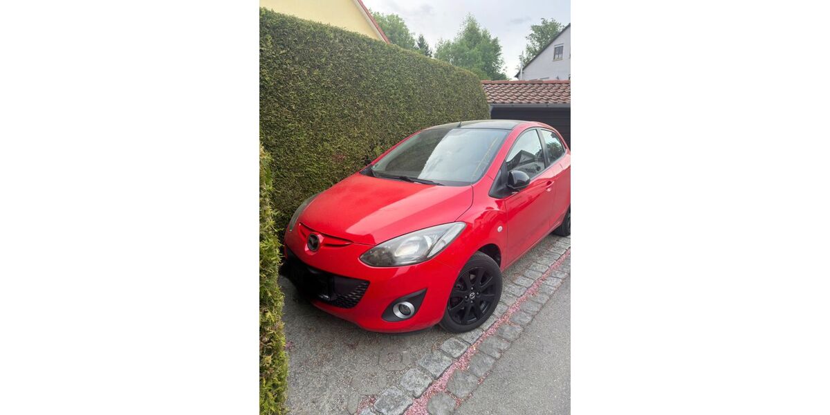 Mazda 2 87.000 km 6.490 &euro; Weingarten 88250