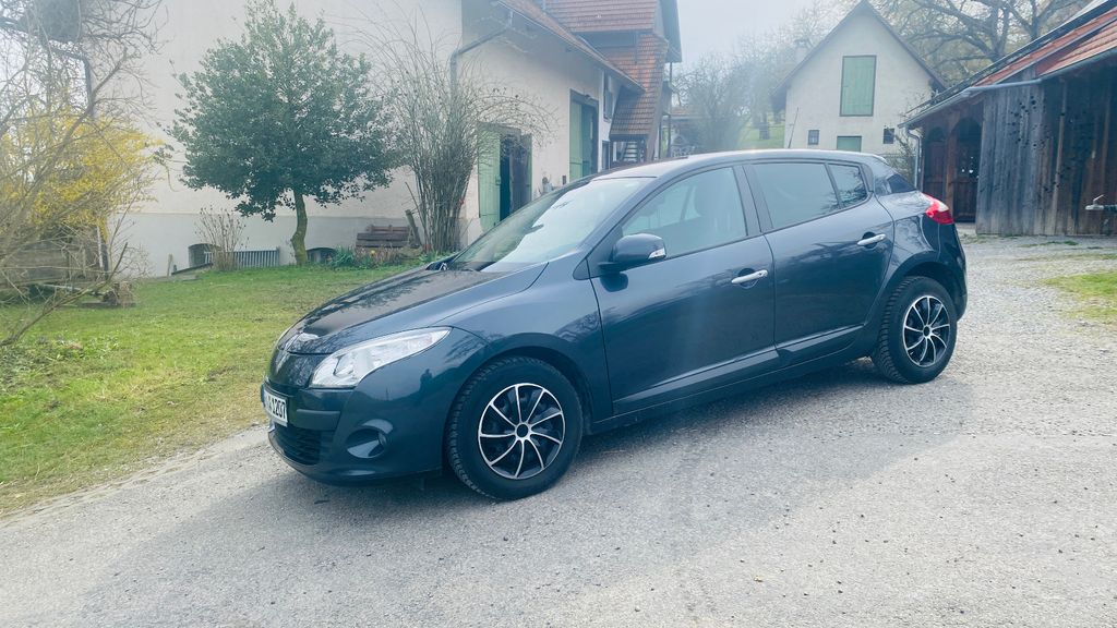 Renault Megane 148.000 km 3.150 &euro; Wolpertswende 88284