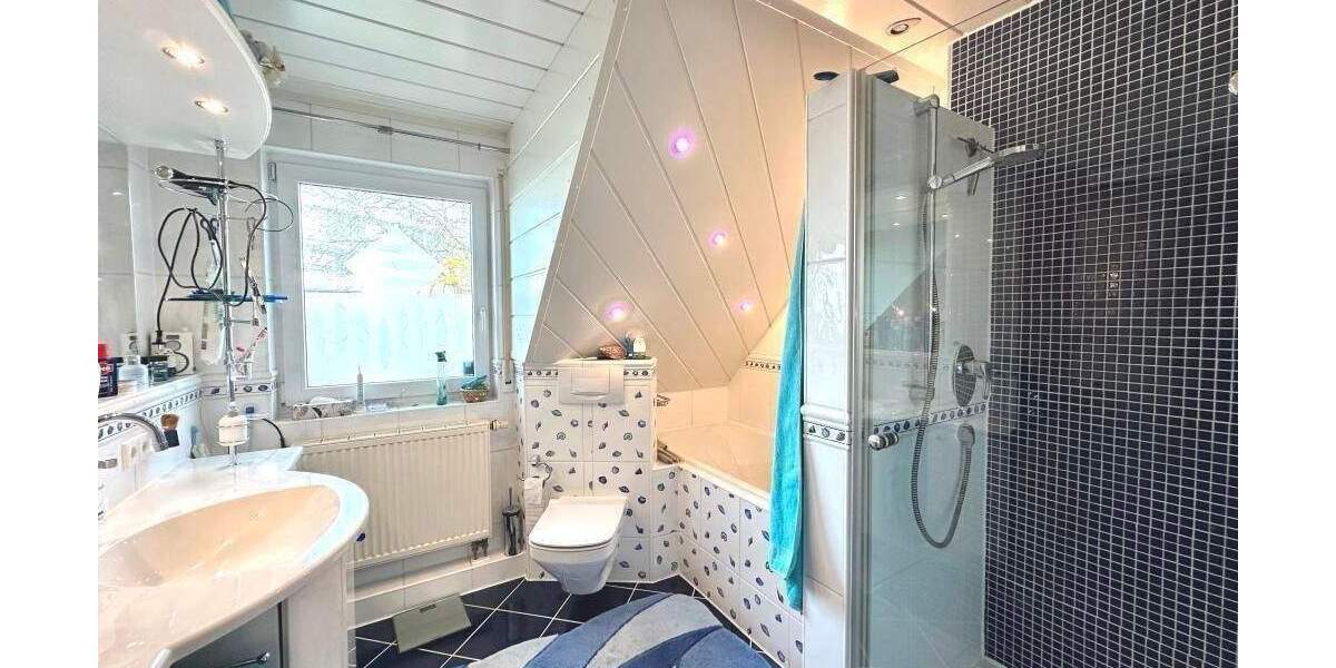 Reihenmittelhaus Langenargen - 4 Zimmer, 136 m&sup2;, 1.950&euro; | Angebot:25768487