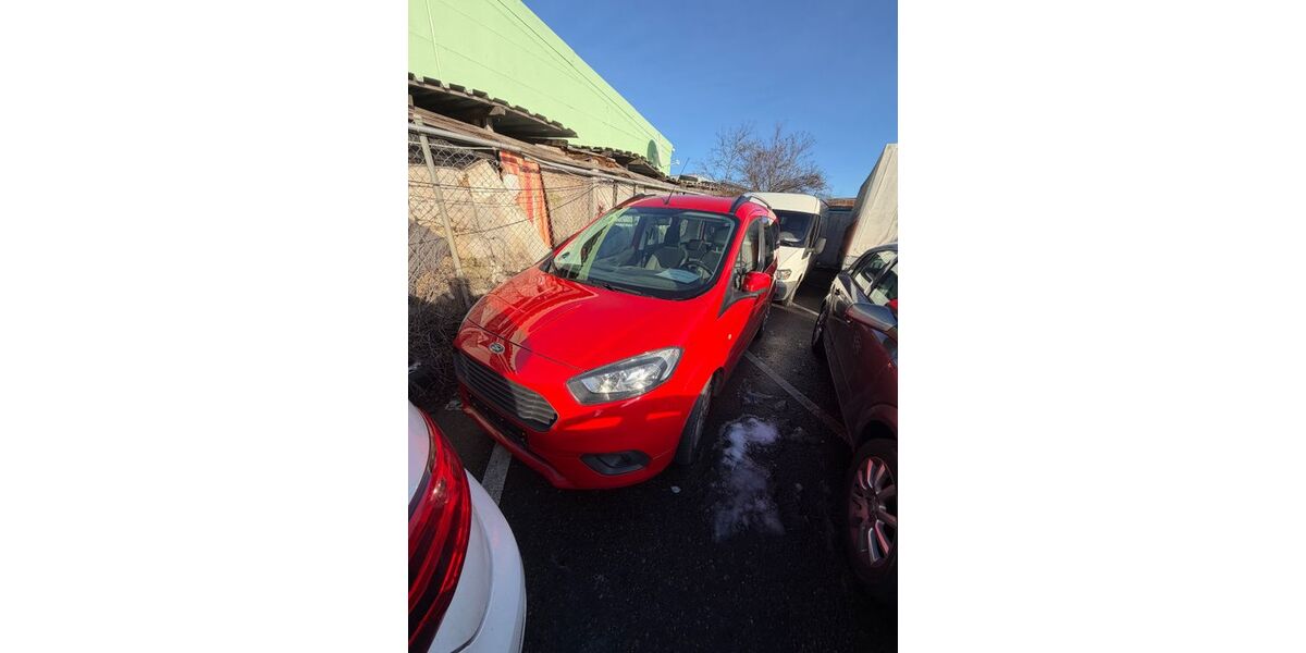 Ford Tourneo Courier 192.000 km 3.400 &euro; Schlier 88281