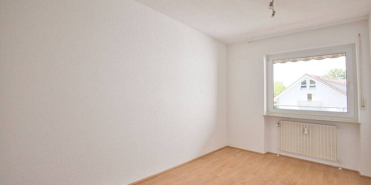 Etagenwohnung Ravensburg Weißenau - 4 Zimmer, 87 m&sup2;, 299.000&euro; | Angebot:26797701