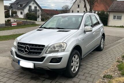 Mercedes-Benz ML 300 204.000 km 9.999 &euro; Fronreute 88273