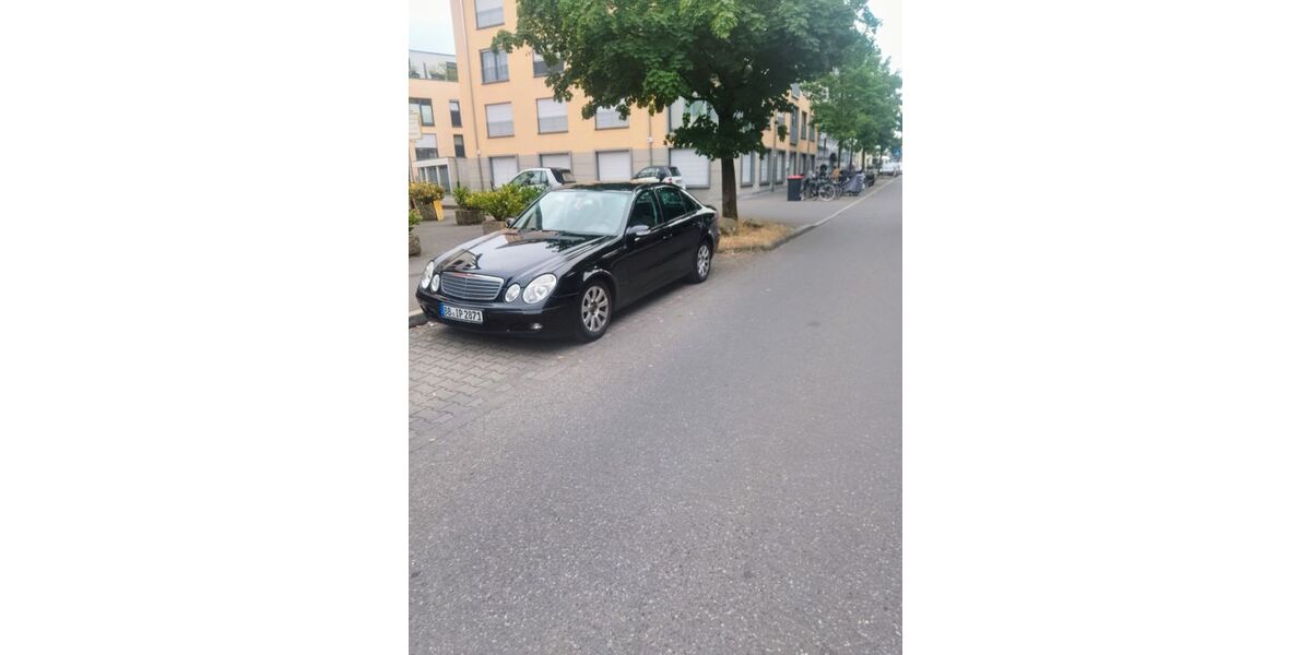 Mercedes-Benz 220 274.000 km 3.800 &euro; Konstanz 78462