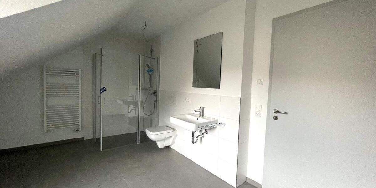 Etagenwohnung Ravensburg Innenstadt - 3 Zimmer, 96 m&sup2;, 1.450&euro; | Angebot:25745024