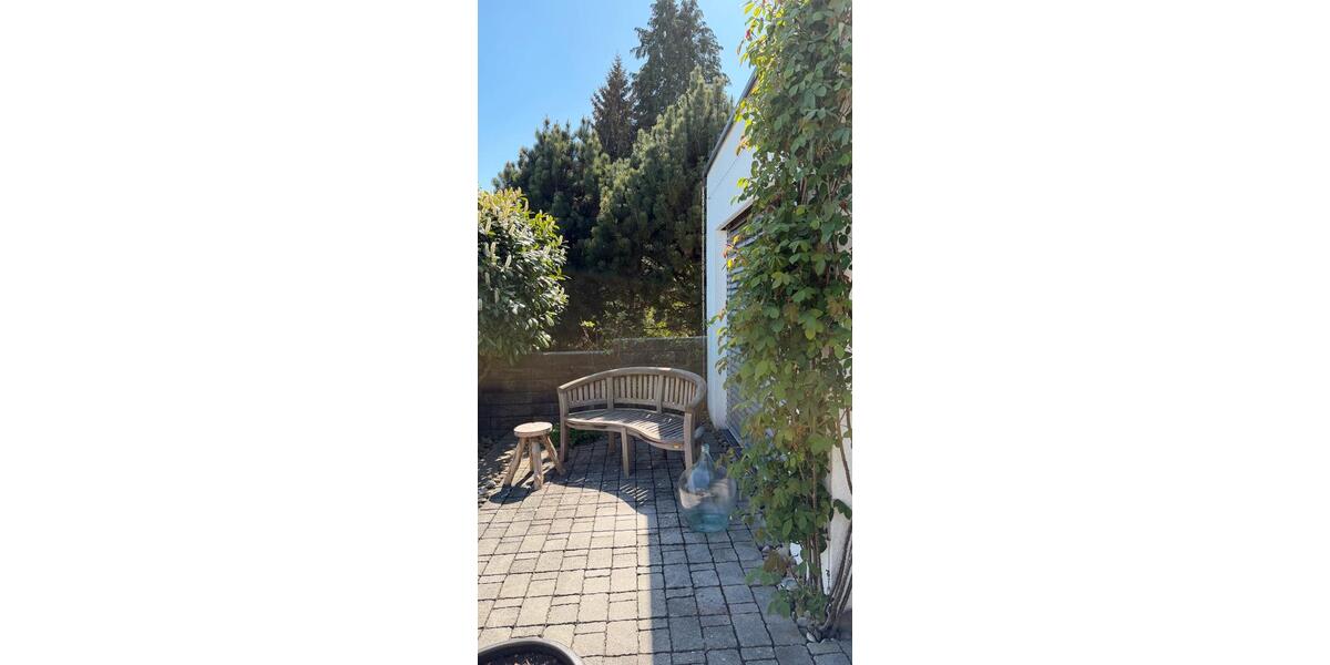 Terrassenwohnung Berg - 2.5 Zimmer, 93 m&sup2;, 1.400&euro; | Angebot:26614145