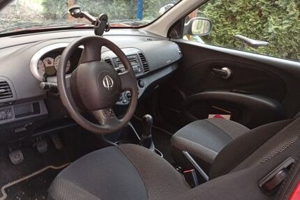 Nissan Micra 197.000 km 1.500 &euro; Vogt 88267