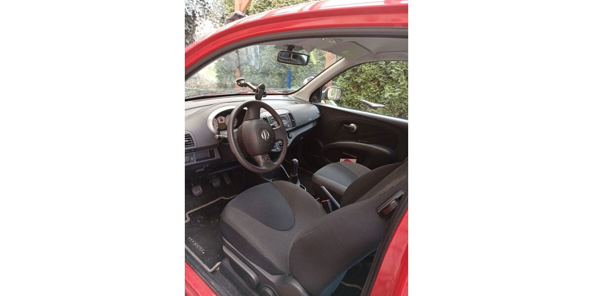 Nissan Micra 197.000 km 1.500 &euro; Vogt 88267