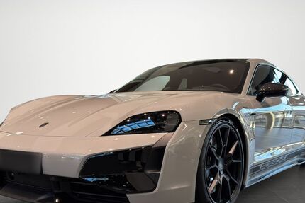 Porsche Taycan 9.900 km 207.480 &euro; Friedrichshafen 88045