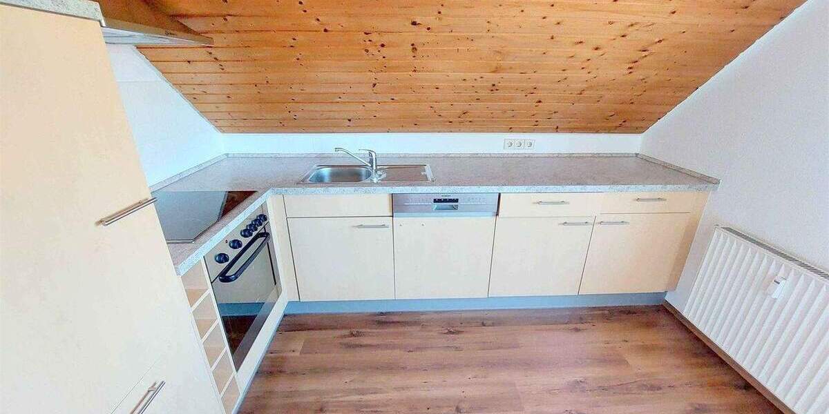 Einfamilienhaus Stetten - 8 Zimmer, 220 m&sup2;, 749.000&euro; | Angebot:25771243