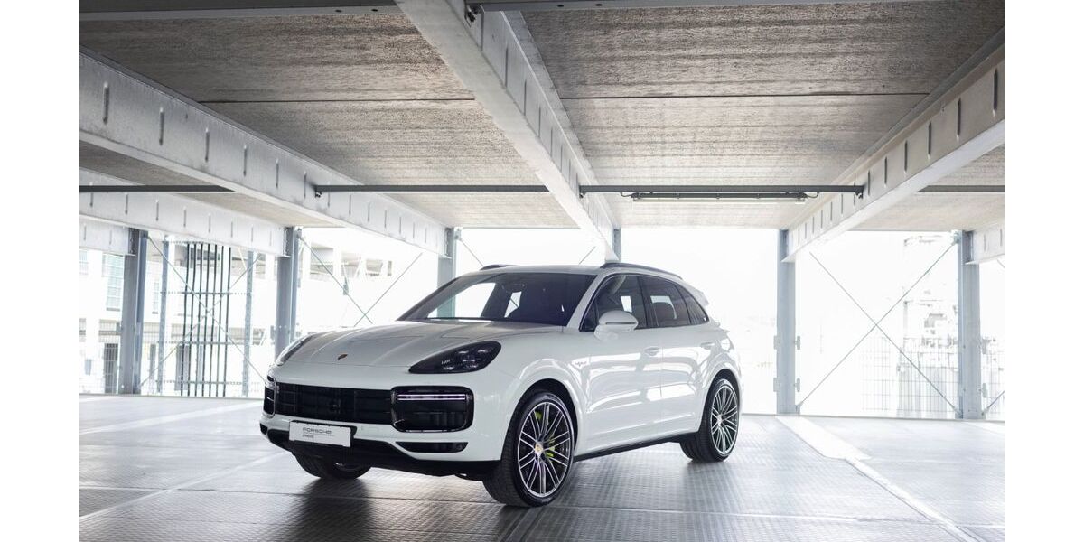 Porsche Cayenne 18.500 km 106.880 &euro; Friedrichshafen 88045