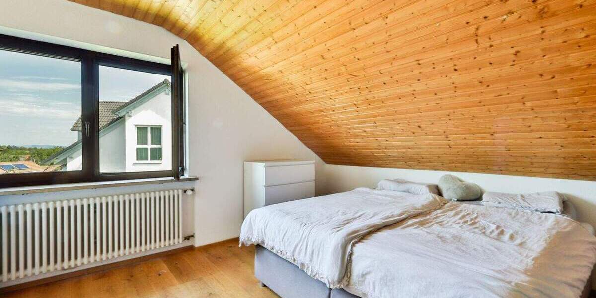 Mehrfamilienhaus, Wohnhaus Konstanz Dettingen - 8 Zimmer, 182 m&sup2;, 880.000&euro; | Angebot:25800335