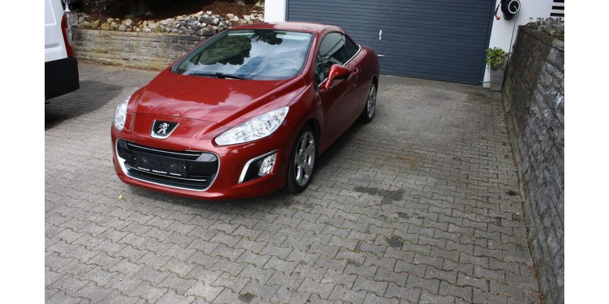Peugeot 308 141.603 km 4.990 &euro; Friedrichshafen 88048