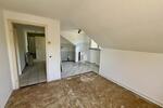 VIEL POTENTIAL, GEMÜTLICH MIT STELLPLATZ UND GARAGE - Etagenwohnung Wolpertswende | Angebot:27326771