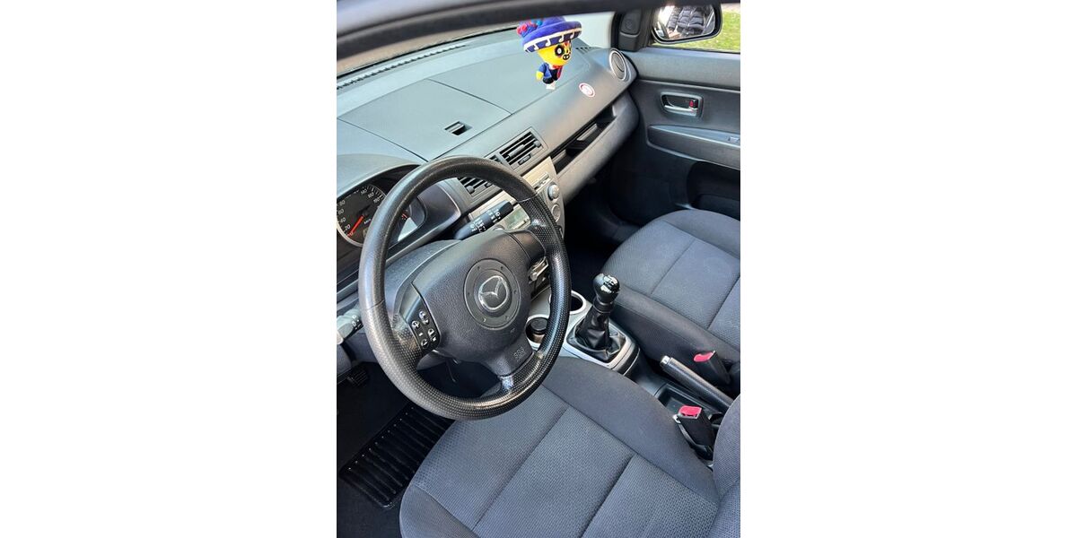 Mazda 2 129.000 km 1.300 &euro; Markdorf 88677