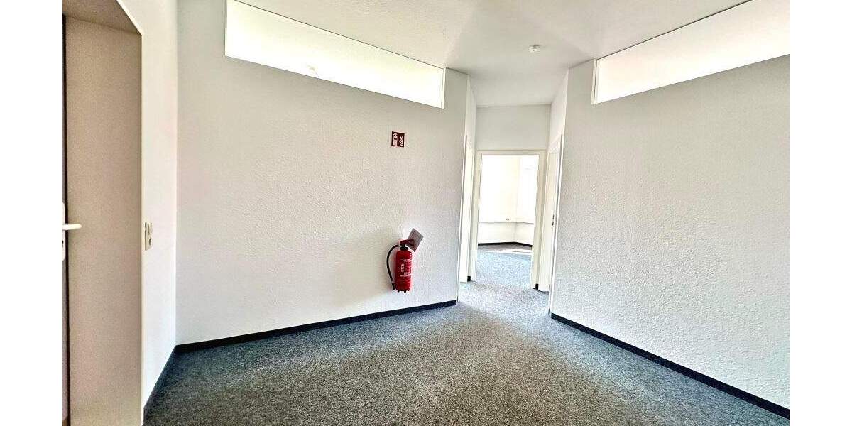 Gewerbeobjekt Tettnang - 6 Zimmer, 150 m&sup2;, 1.000&euro; | Angebot:25797400
