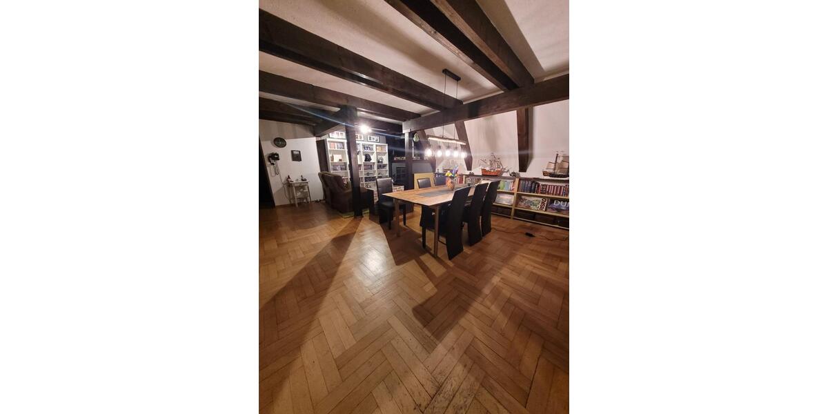 Maisonettenwohnung Weingarten - 7 Zimmer, 173 m&sup2;, 525.000&euro; | Angebot:24837143