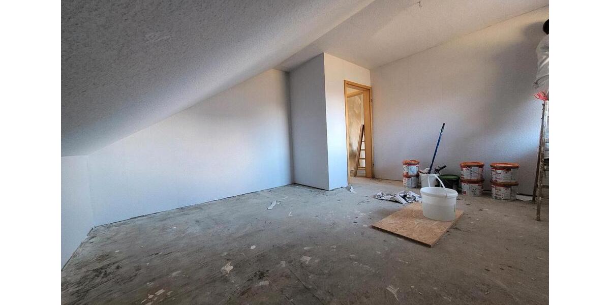 Dachgeschoßwohnung Frickingen - 4 Zimmer, 88 m&sup2;, 1.300&euro; | Angebot:24431604