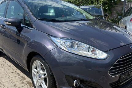 Ford Fiesta 139.605 km 1.999 &euro; Baindt- Schachen 88255