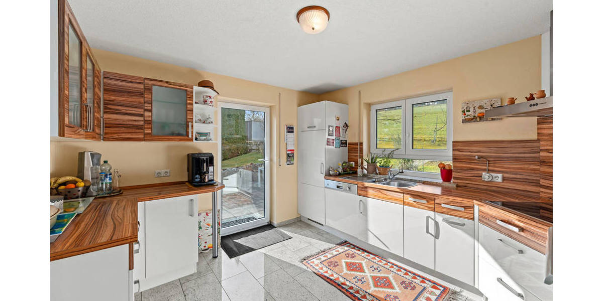 Einfamilienhaus Berg Vorberg - 7 Zimmer, 237 m&sup2;, 1.090.000&euro; | Angebot:25663671