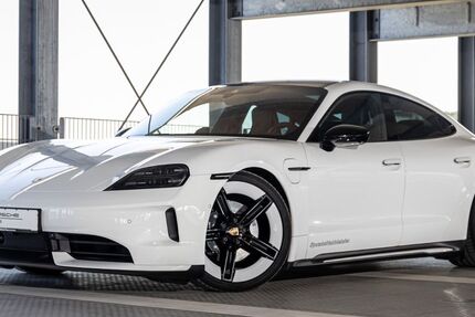 Porsche Taycan 23.300 km 124.870 &euro; Friedrichshafen 88045