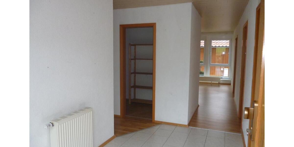 Erdgeschoßwohnung Überlingen - 3 Zimmer, 94 m&sup2;, 1.000&euro; | Angebot:25976178