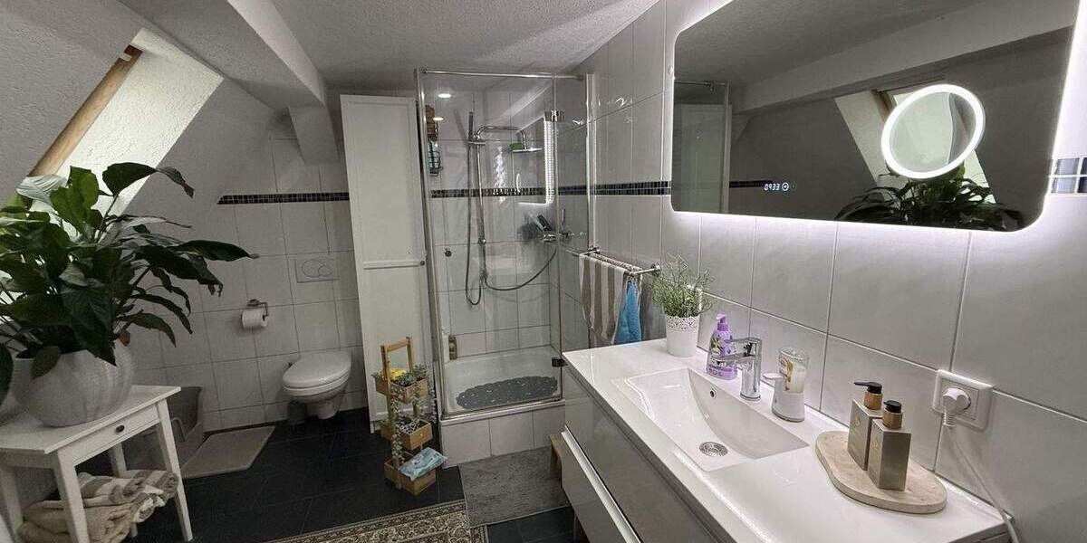 Mehrfamilienhaus, Wohnhaus Überlingen - 9 Zimmer, 200 m&sup2;, 998.000&euro; | Angebot:25673310