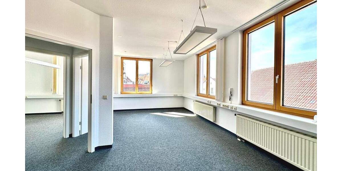 Gewerbeobjekt Tettnang - 6 Zimmer, 150 m&sup2;, 1.000&euro; | Angebot:25797400