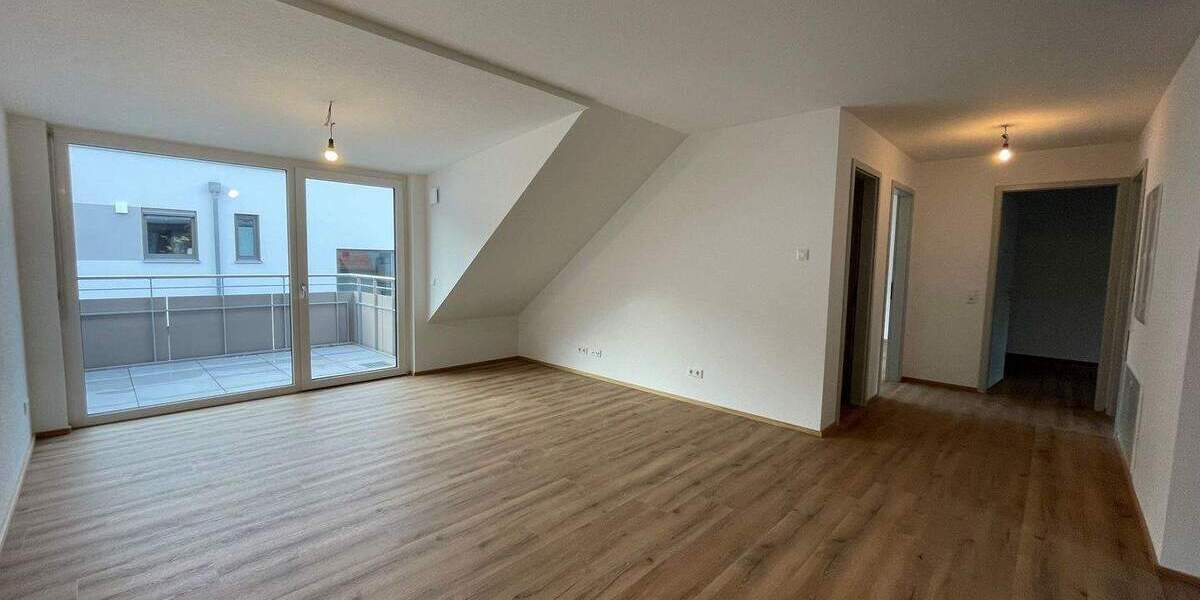 Etagenwohnung Ravensburg Innenstadt - 4 Zimmer, 97 m&sup2;, 1.670&euro; | Angebot:25690398
