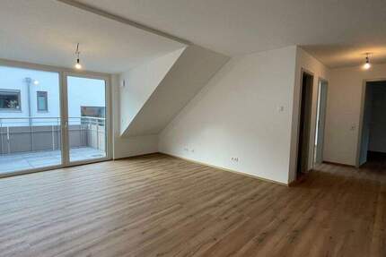 Wohnung Ravensburg Innenstadt - 4 Zimmer, 97 m&sup2;, 1.670&euro; | Angebot:25690398