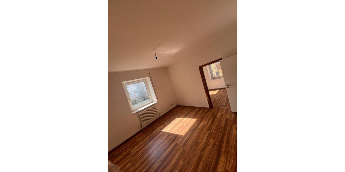 Erdgeschoßwohnung Tettnang - 4 Zimmer, 106 m&sup2;, 1.300&euro; | Angebot:24615023